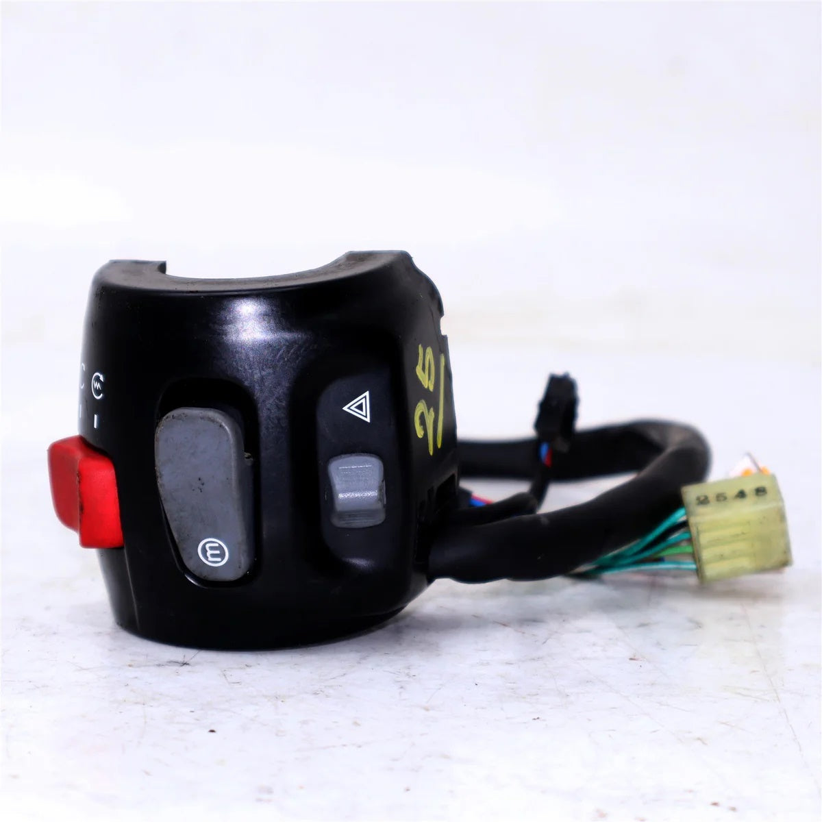TRIUMPH BONNEVILLE T120 Right Handlebar Switch - T2041291